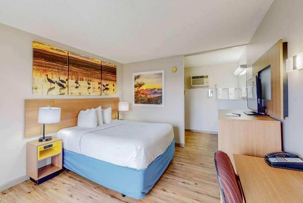 Days Inn By Wyndham Socorro Habitación foto